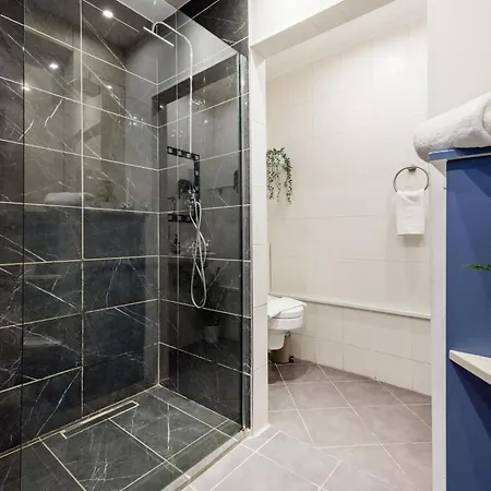Chic Retreat With Jacuzzi By Gozsdu Udvar & Fashionst Apartment Budapest